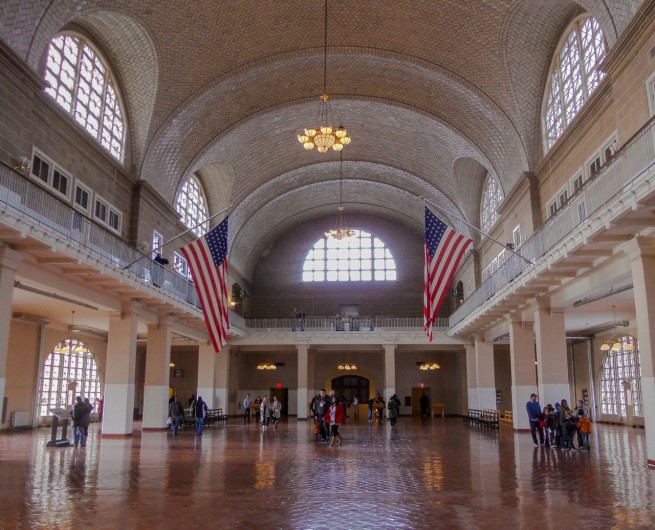 Sala de registro de Ellis Island