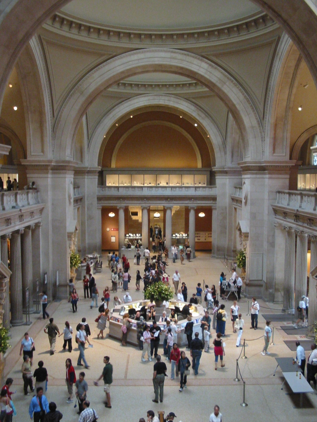 Great Hall, Metropolitan Museum - Walks of New York